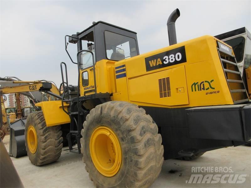 Komatsu WA 380-3 Kolesové nakladače