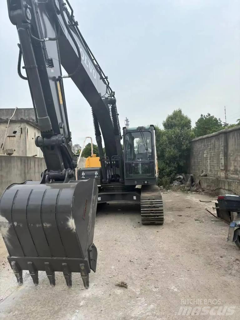 Volvo EC 210 Midi rýpadlá 7 t - 12 t