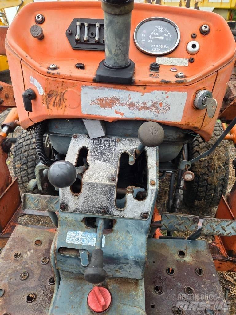 Kubota L 235 Kompaktné traktory