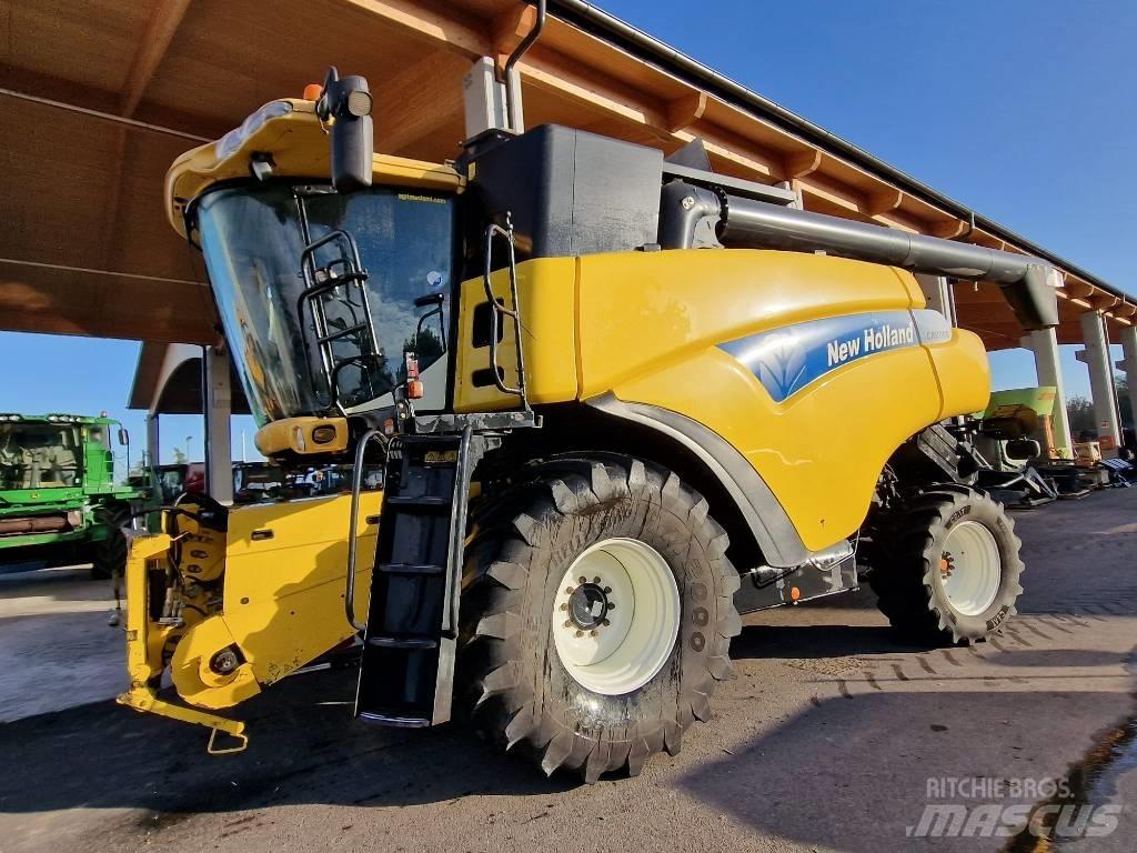 New Holland CR 9060 Kombinované zberacie stroje
