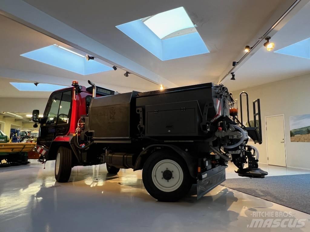 Lindner Unitrac 122 Traktory