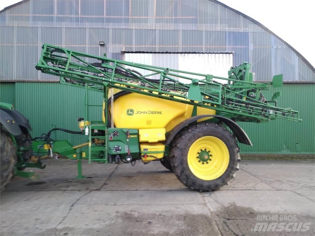 John Deere 740i Ťahané postrekovače