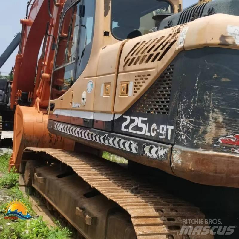 Hyundai 225lc-9t Midi rýpadlá 7 t - 12 t