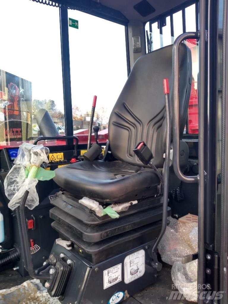 Yanmar C50R-5 Pásové sklápače