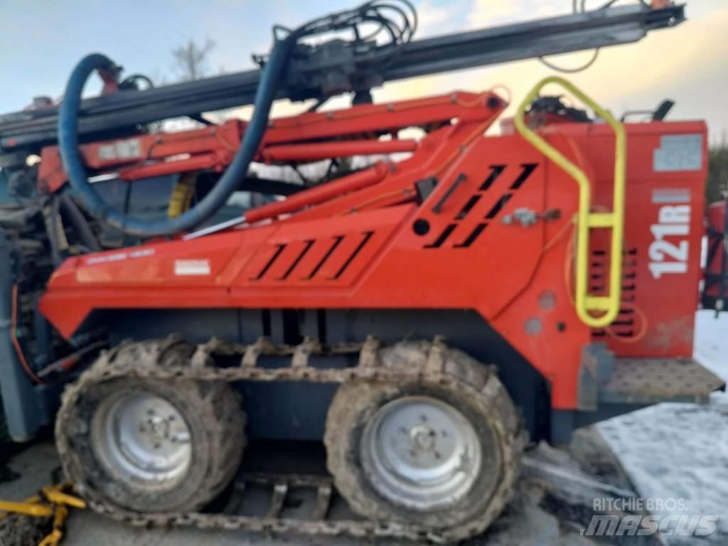 Sandvik DC 121R Povrchové vrtné súpravy
