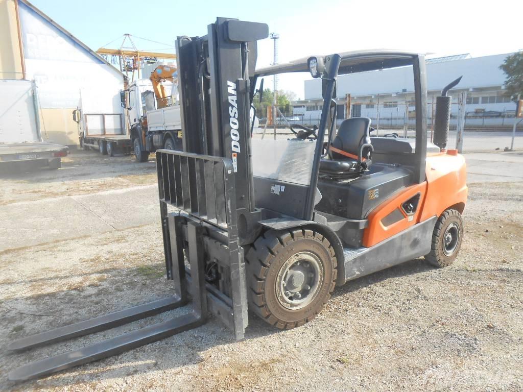 Doosan D50 SC-09 Dieselové vozíky