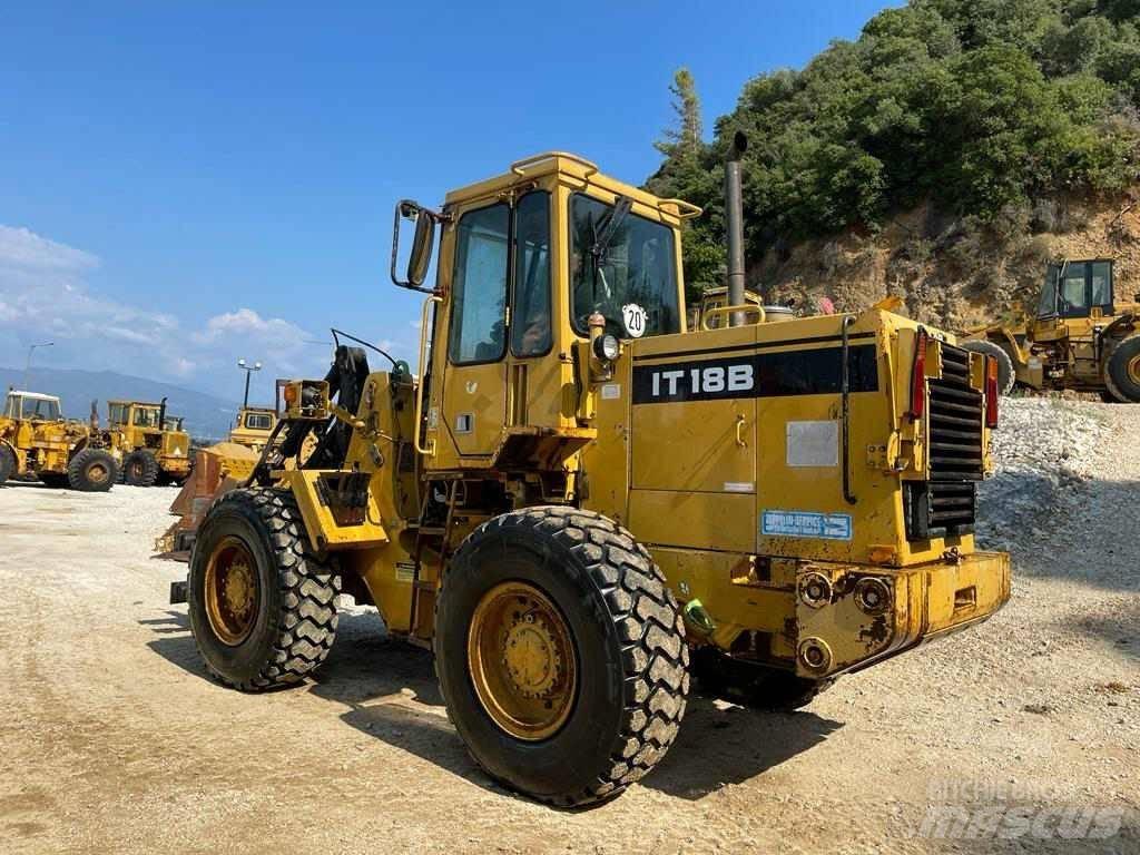 CAT IT 18 B Kolesové nakladače