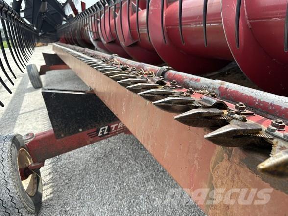 Case IH 1020 Kombajnove hlavice