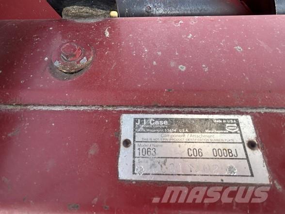 Case IH 1063 Kombajnove hlavice