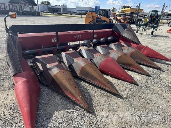 Case IH 1063 Kombajnove hlavice