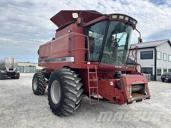 Case IH 2366 Kombinované zberacie stroje