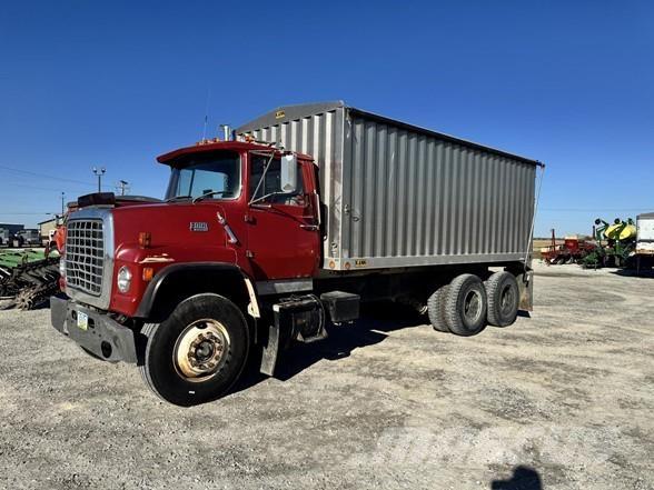Ford 8000 Stavebníctvo - ostatné