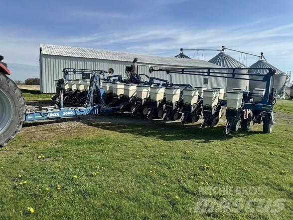 Kinze 3600 Sadiace stroje