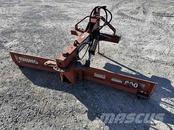Rhino R800 Ďalšie príslušenstvo traktorov