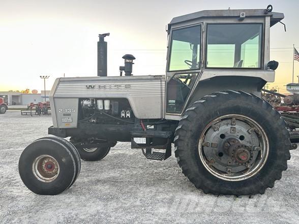 White 2-135 Traktory