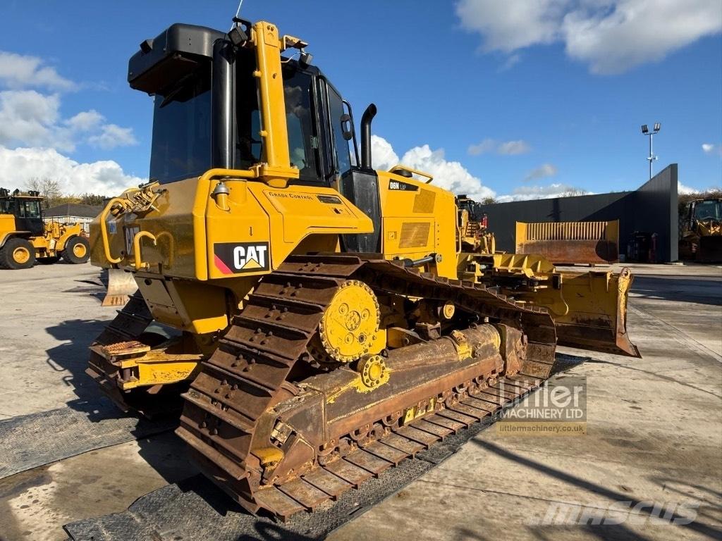 CAT D 6 N LGP Pásové dozéry