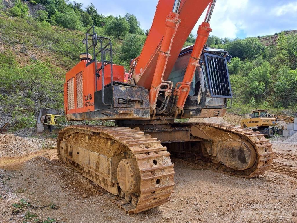 Hitachi ZX670ICH-5B Pásové rýpadlá