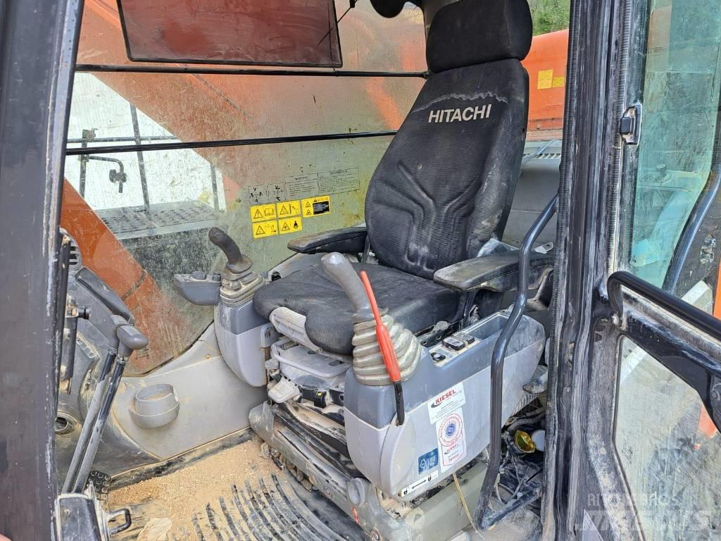 Hitachi ZX670ICH-5B Pásové rýpadlá
