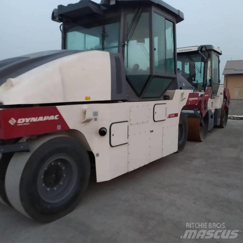 Dynapac CP2100 Pneumatikové valce