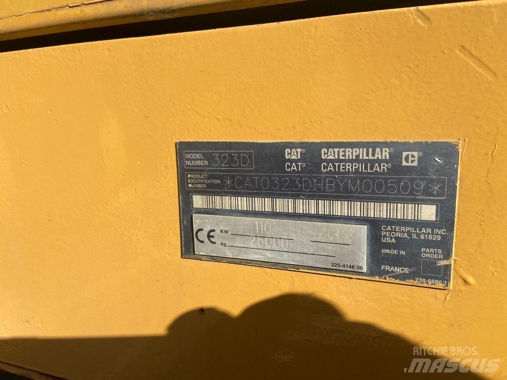 CAT 323 D Pásové rýpadlá
