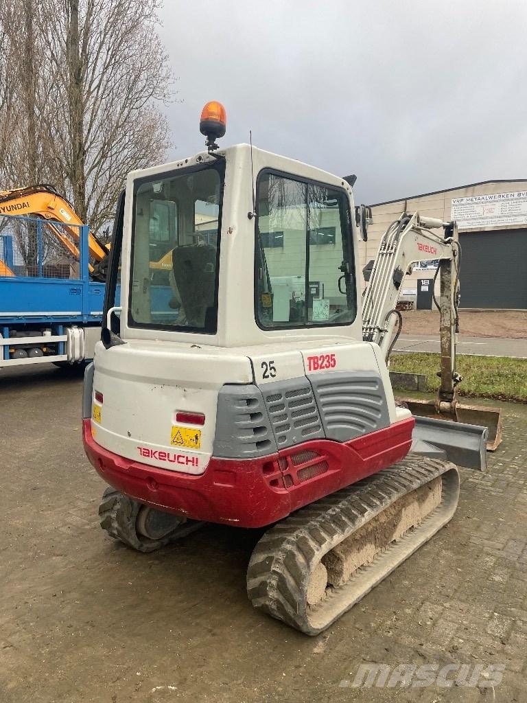 Takeuchi TB 235 Mini rýpadlá < 7t