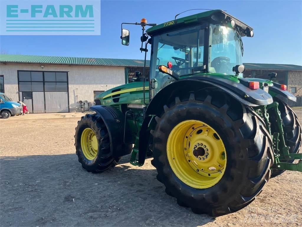 John Deere 7730 Traktory