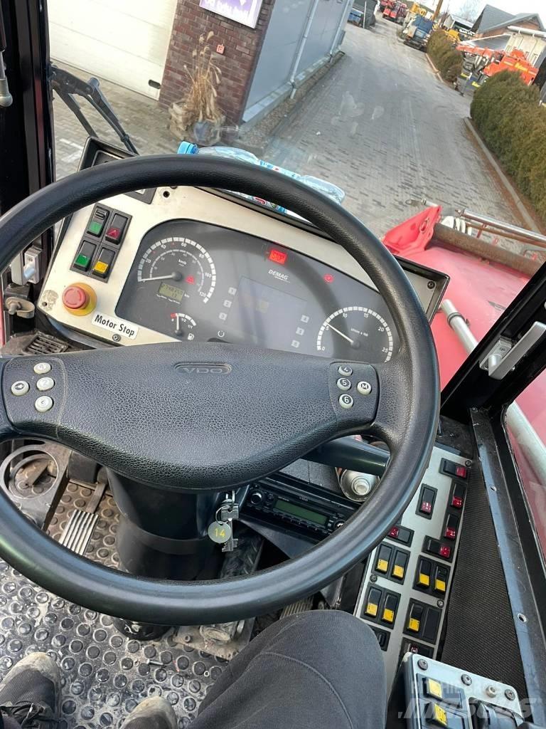 Demag AC 60 City Univerzálne terénne žeriavy