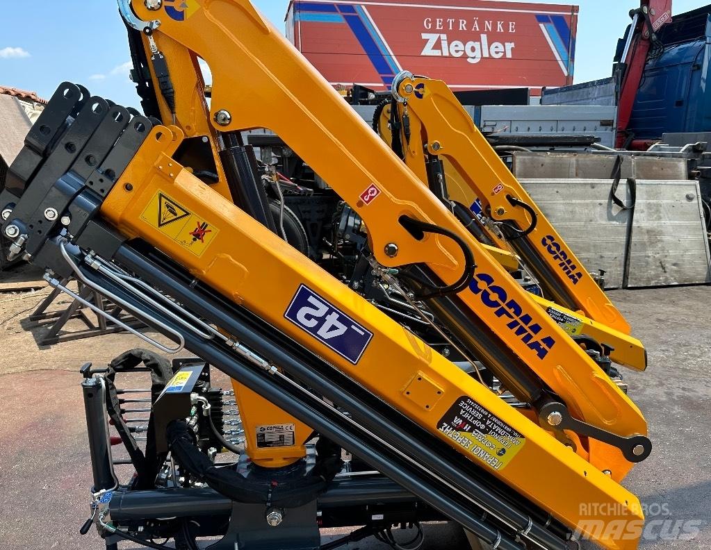 Copma 42.4 New Nakladacie žeriavy