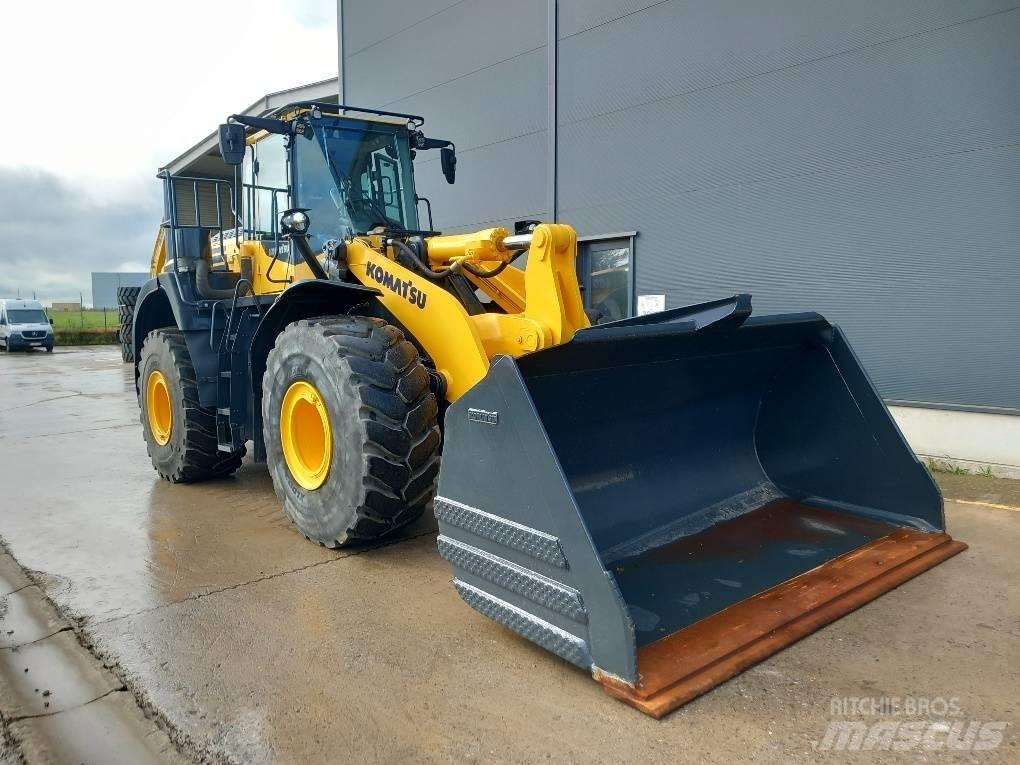 Komatsu WA480-8 Kolesové nakladače
