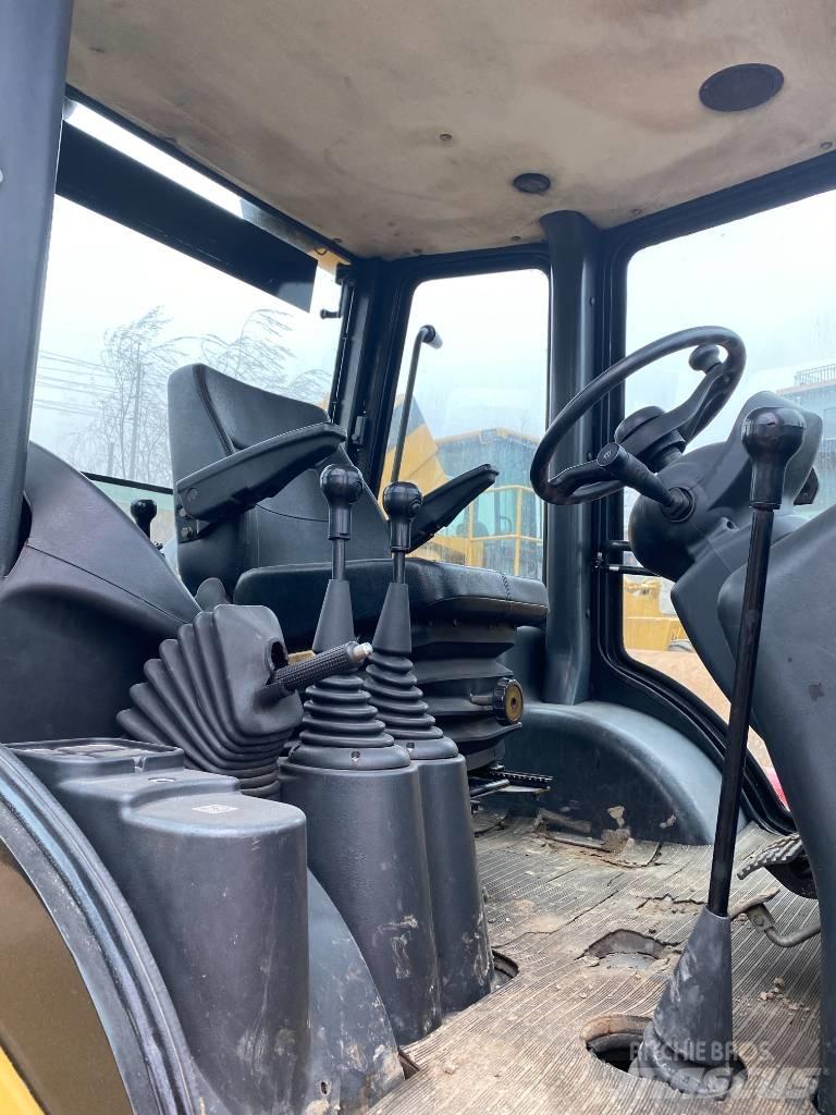 CAT 420 E Rýpadlo-nakladače