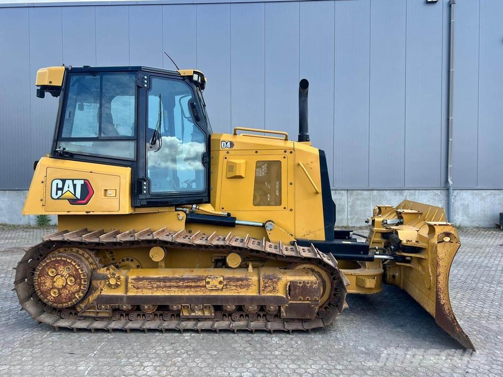 CAT D4-15VP Pásové dozéry
