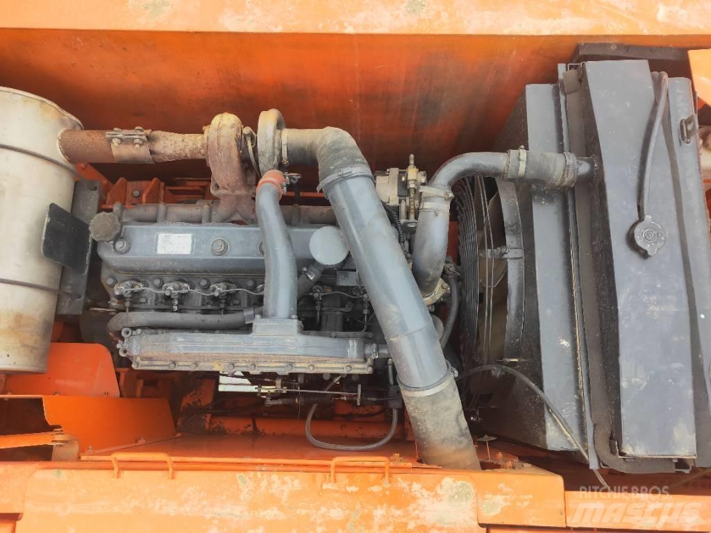 Doosan DH220LC-7 Pásové rýpadlá