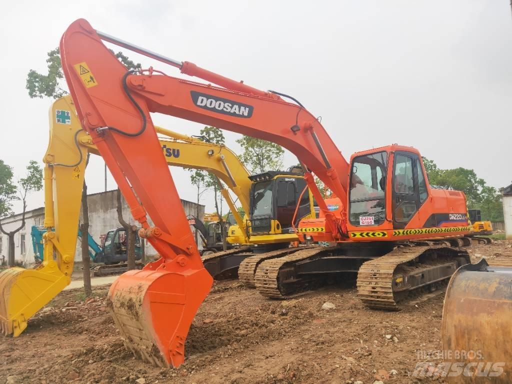 Doosan DH220LC-7 Pásové rýpadlá
