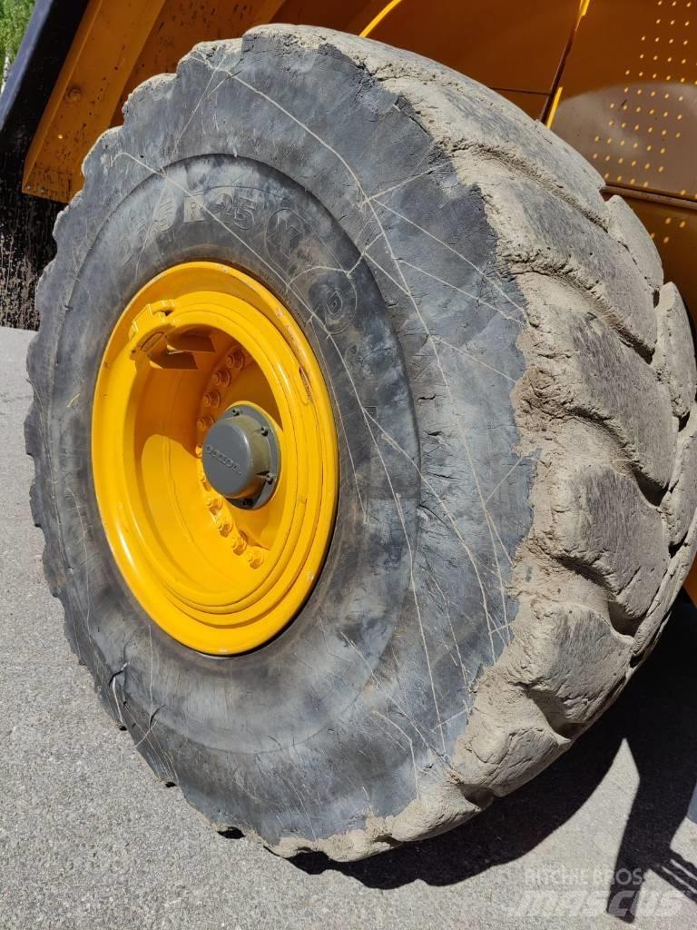 Volvo L 180 E Kolesové nakladače