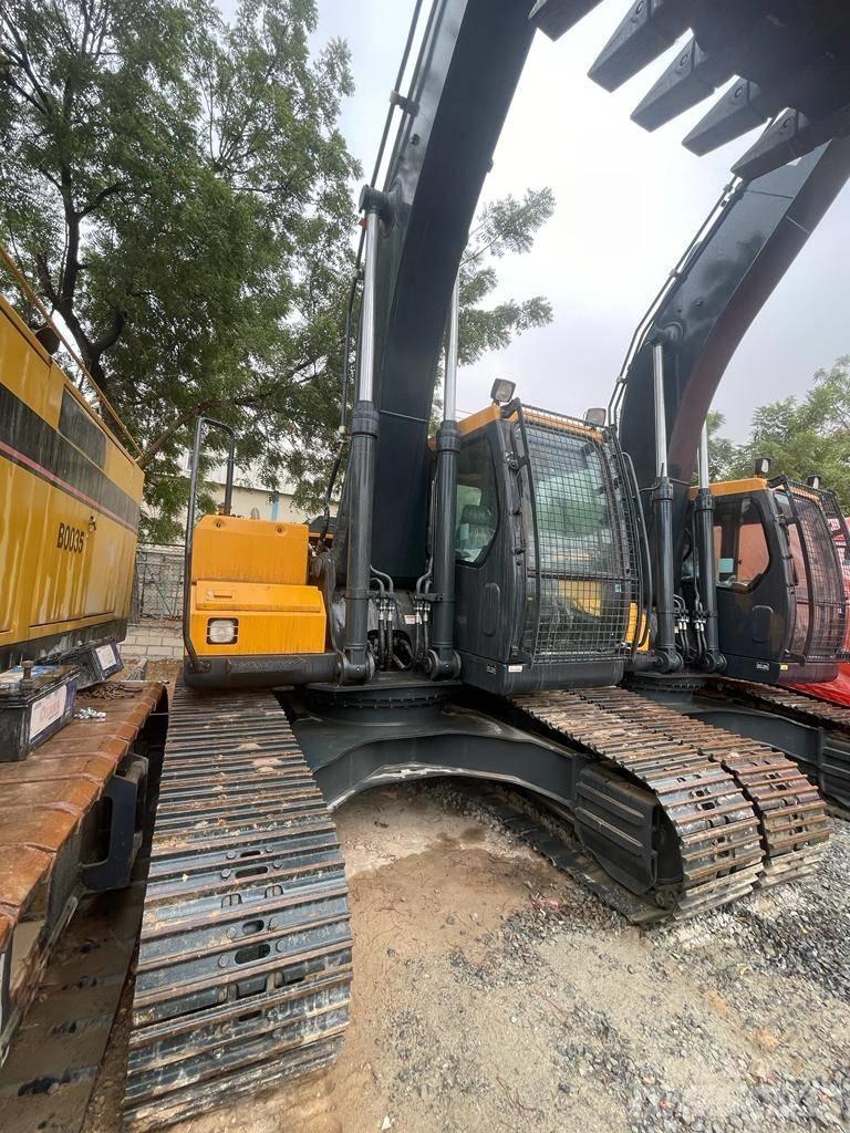 Hyundai R210 Pásové rýpadlá