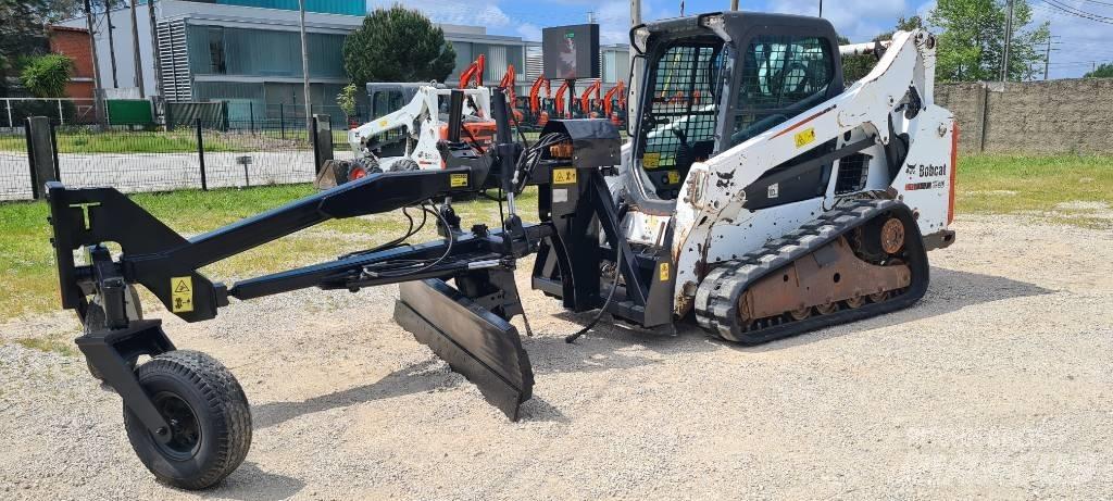 Bobcat T 590 HF Šmykom riadené nakladače