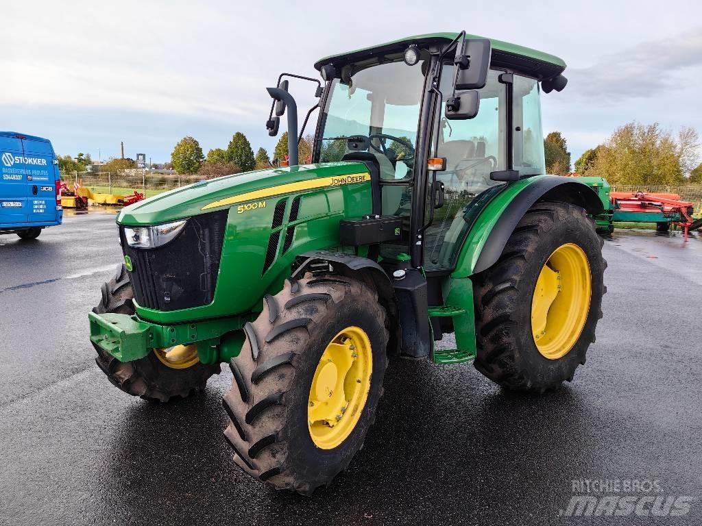 John Deere 5100 M Traktory