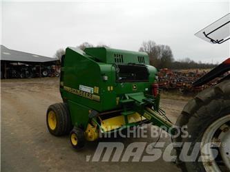 John Deere 575 Lisy na okrúhle balíky