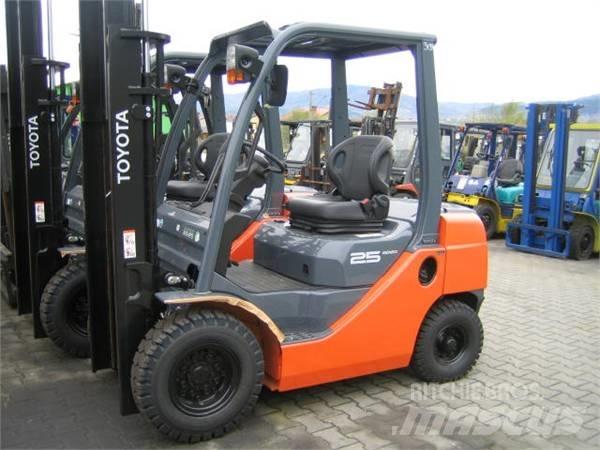 Toyota 02-8FG25 LPG vozíky