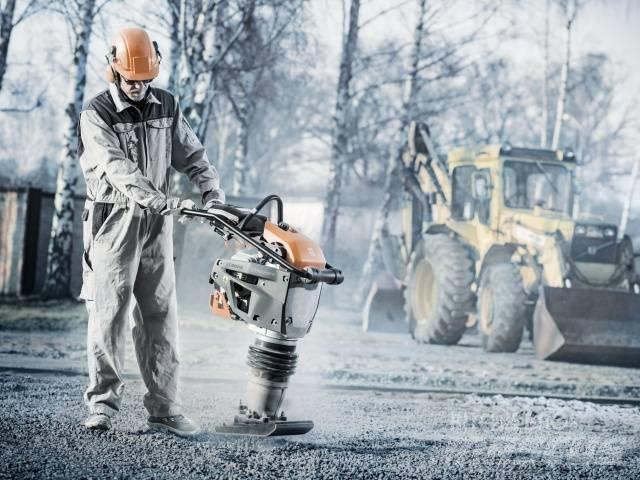 Husqvarna LT 6005 Vibračné zhutňovače