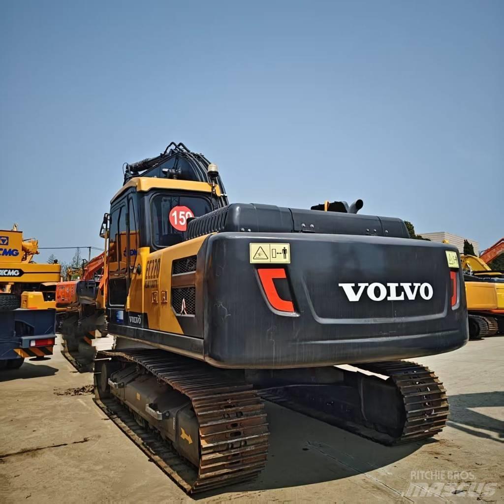 Volvo EC 220 Pásové rýpadlá