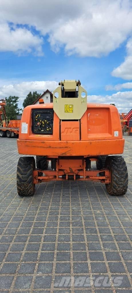 JLG 600AJ Kĺbové plošiny