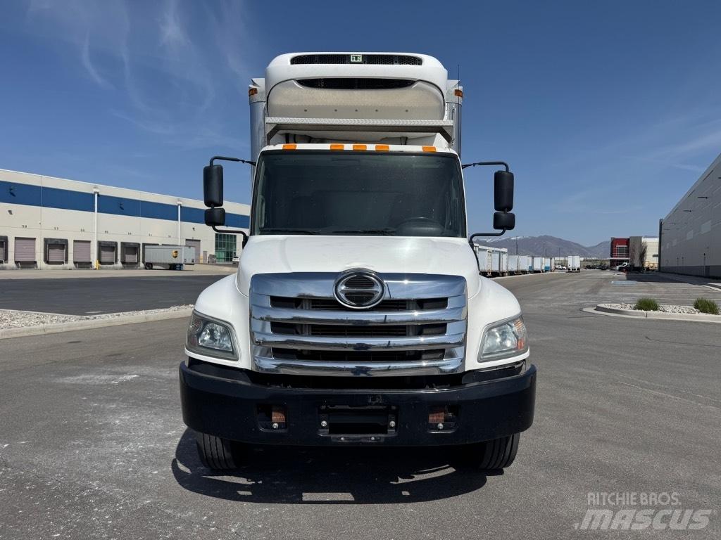 Hino 268 T Chladiarenské nákladné vozidlá