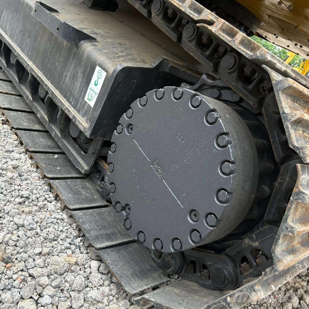 Komatsu 360-8 Pásové rýpadlá