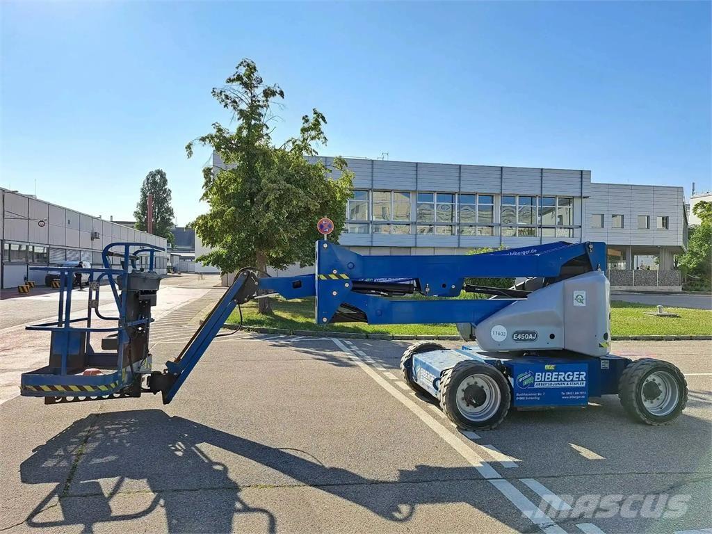 JLG E450AJ Kĺbové plošiny