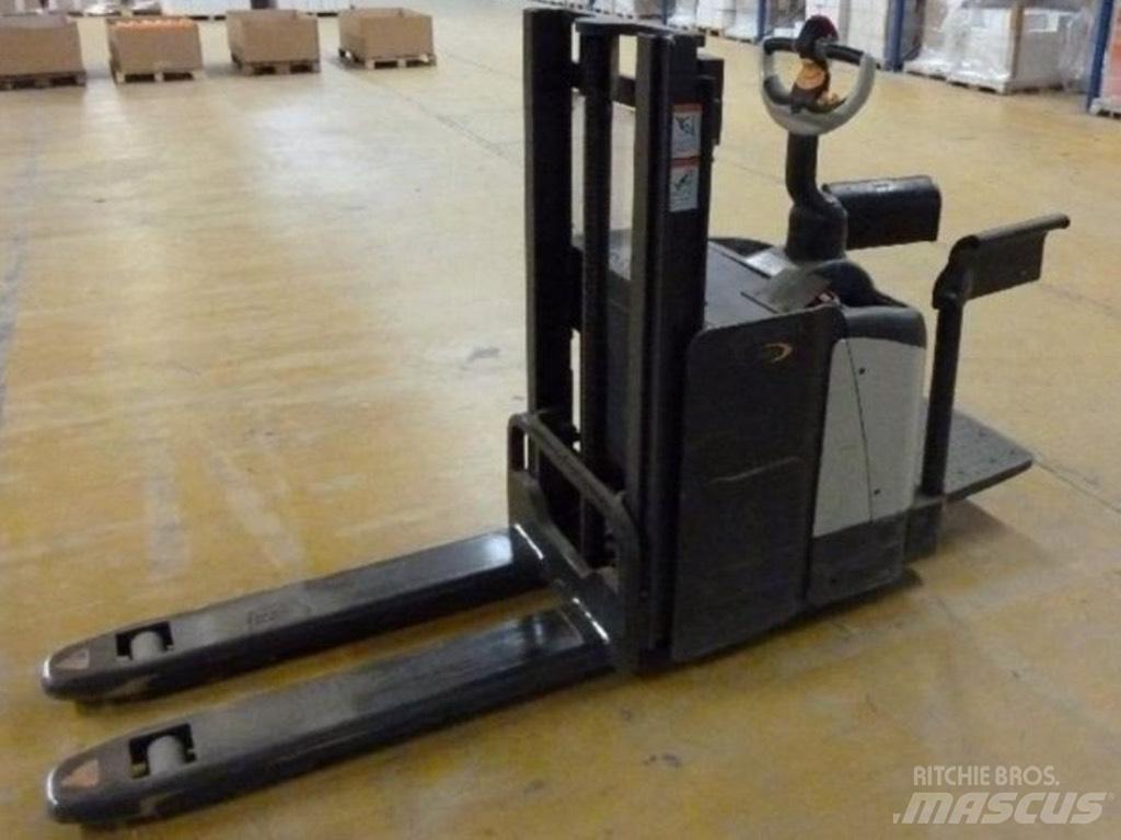 Crown LP 3020 Strednezdvižný vozík