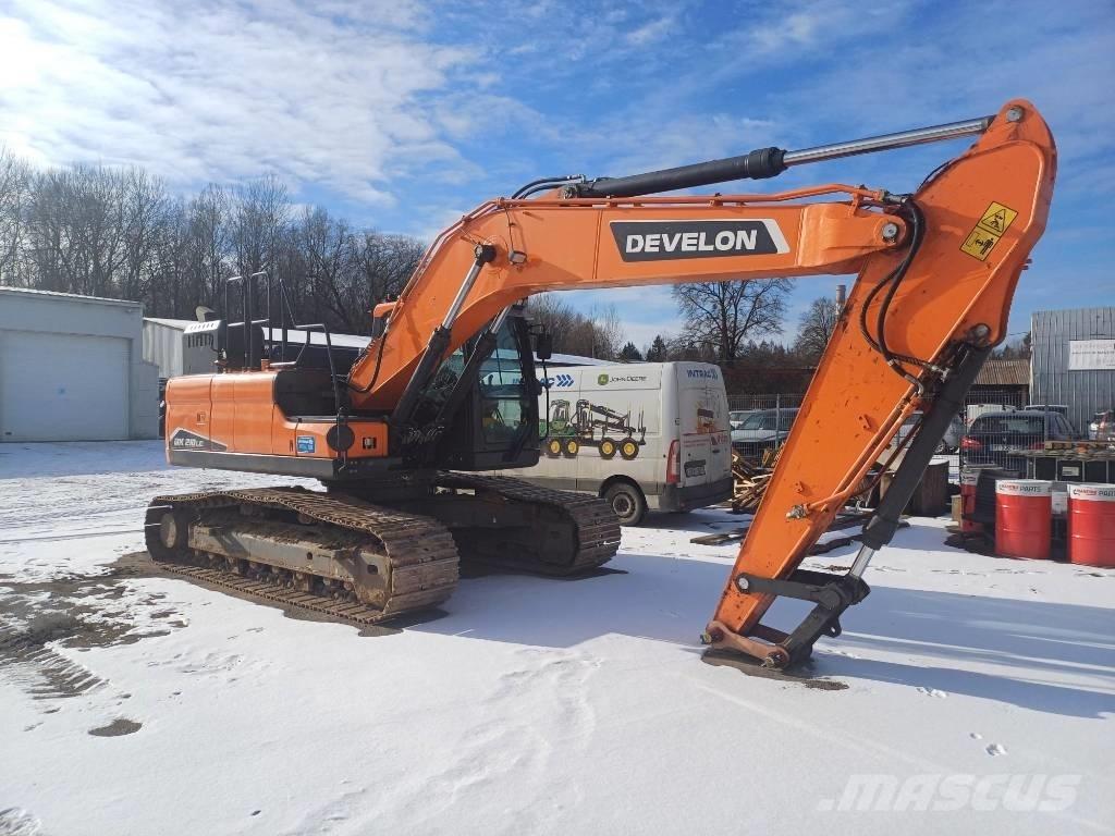 Develon DX 210 LC-7 Pásové rýpadlá