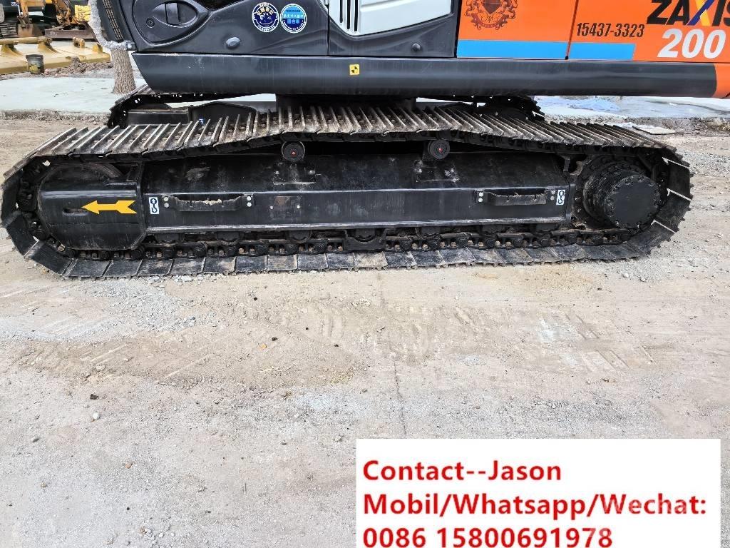 Hitachi ZX 200 Pásové rýpadlá