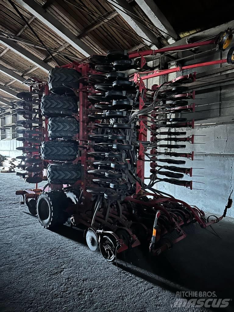 Väderstad Spirit800S Mechanické sejačky