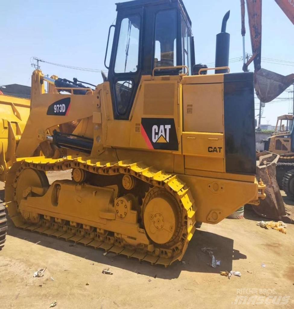 CAT 973 Pásové nakladače